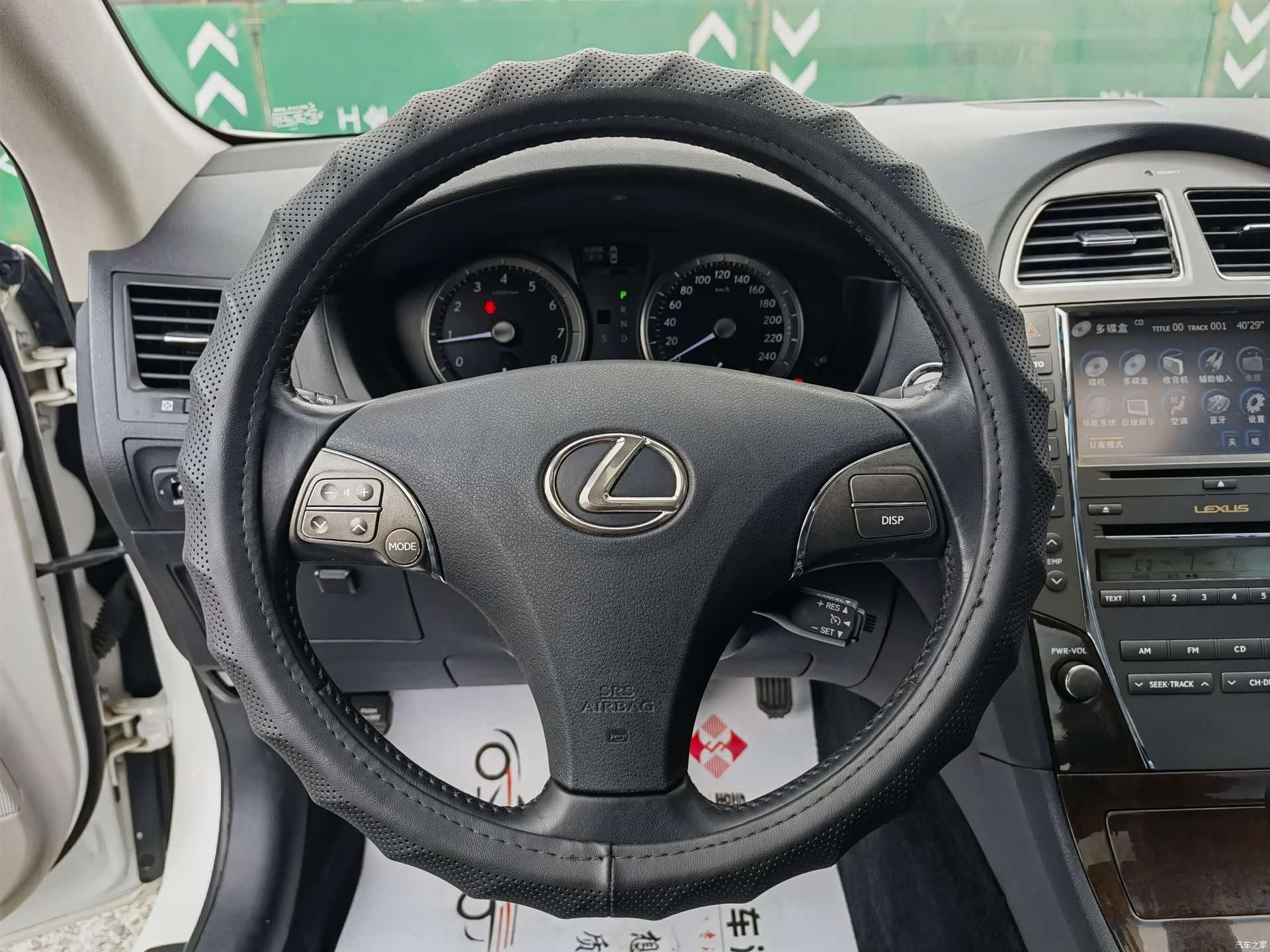 Lexus ES, 2011 14