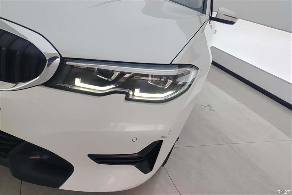 BMW 3 Series, 2021 все фото