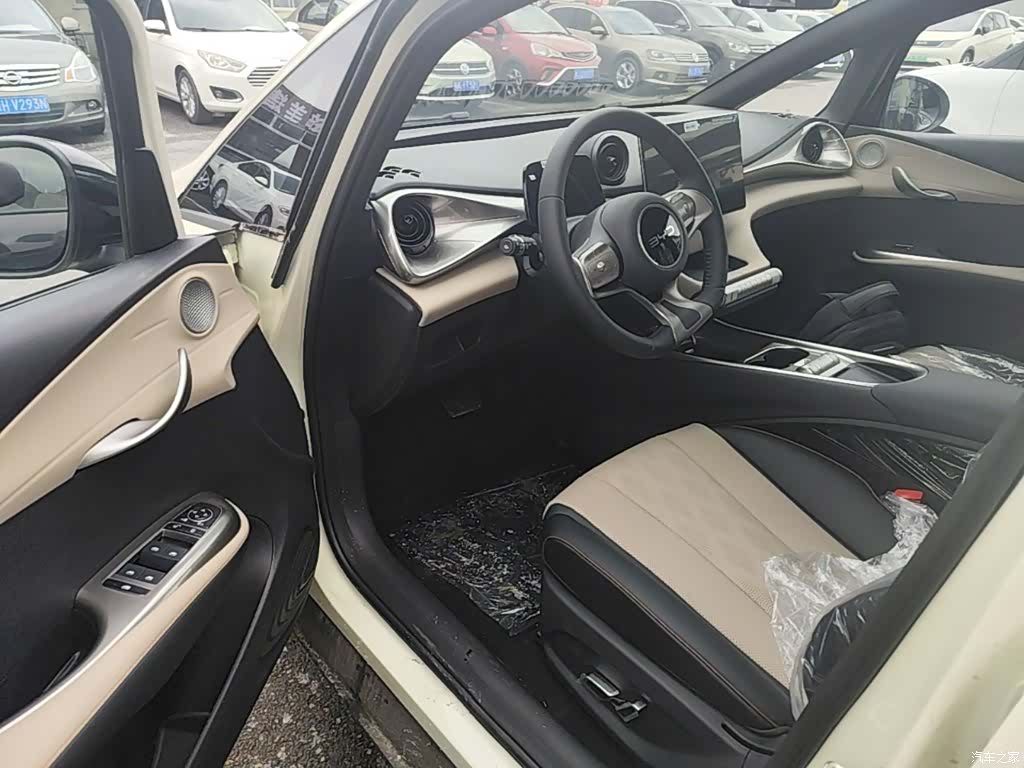 BYD Dolphin, 2026 16