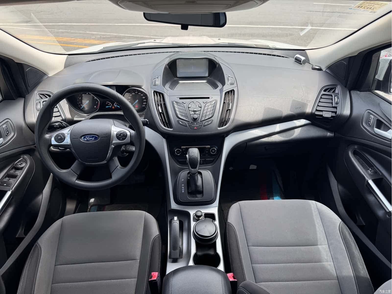 Ford Kuga, 2016 9