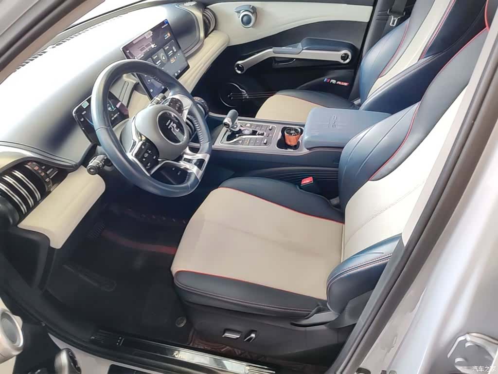 BYD Yuan, 2022 15