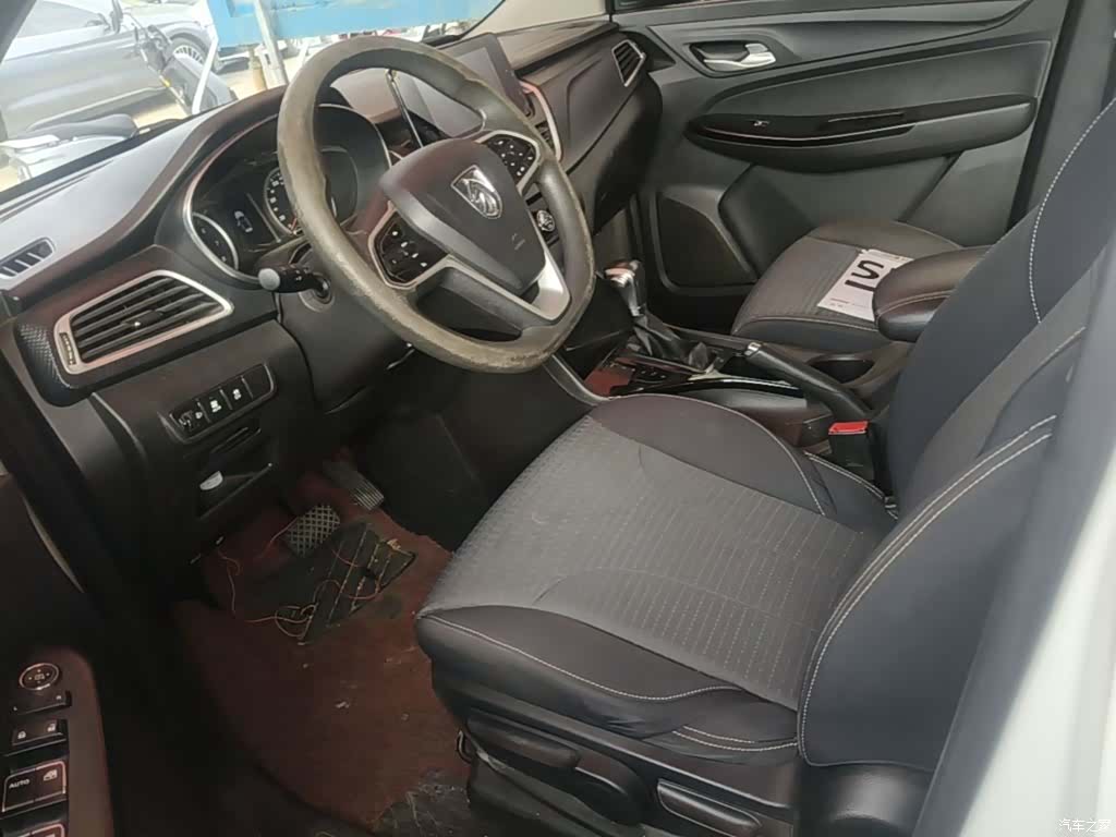 Wuling 730, 2020 15
