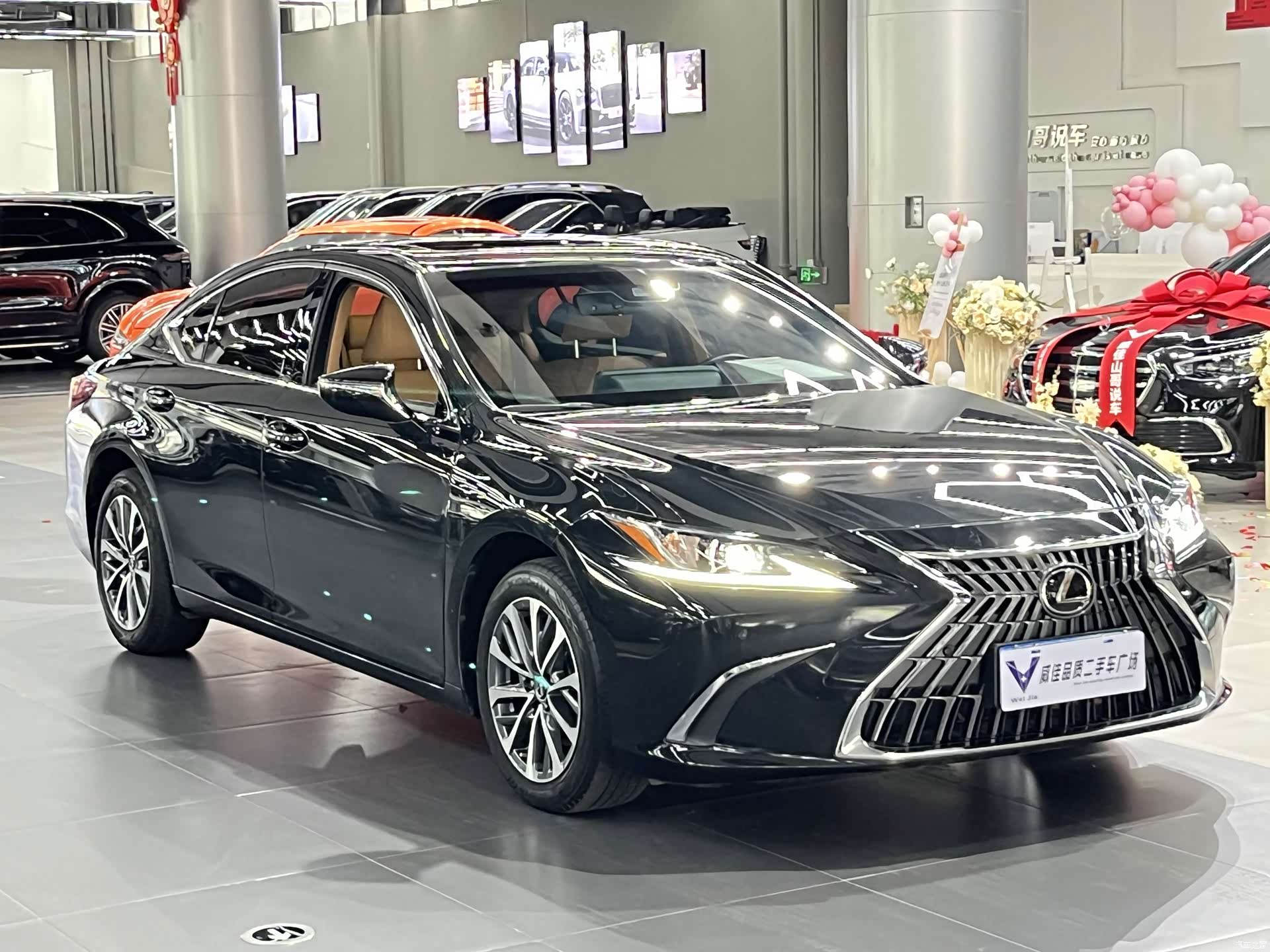 Lexus ES, 2024 3