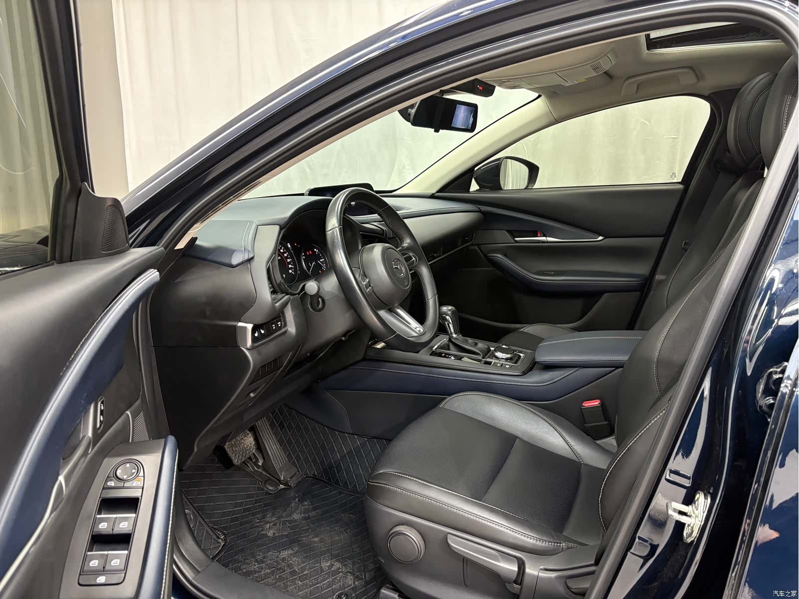 Mazda CX-30, 2022 9