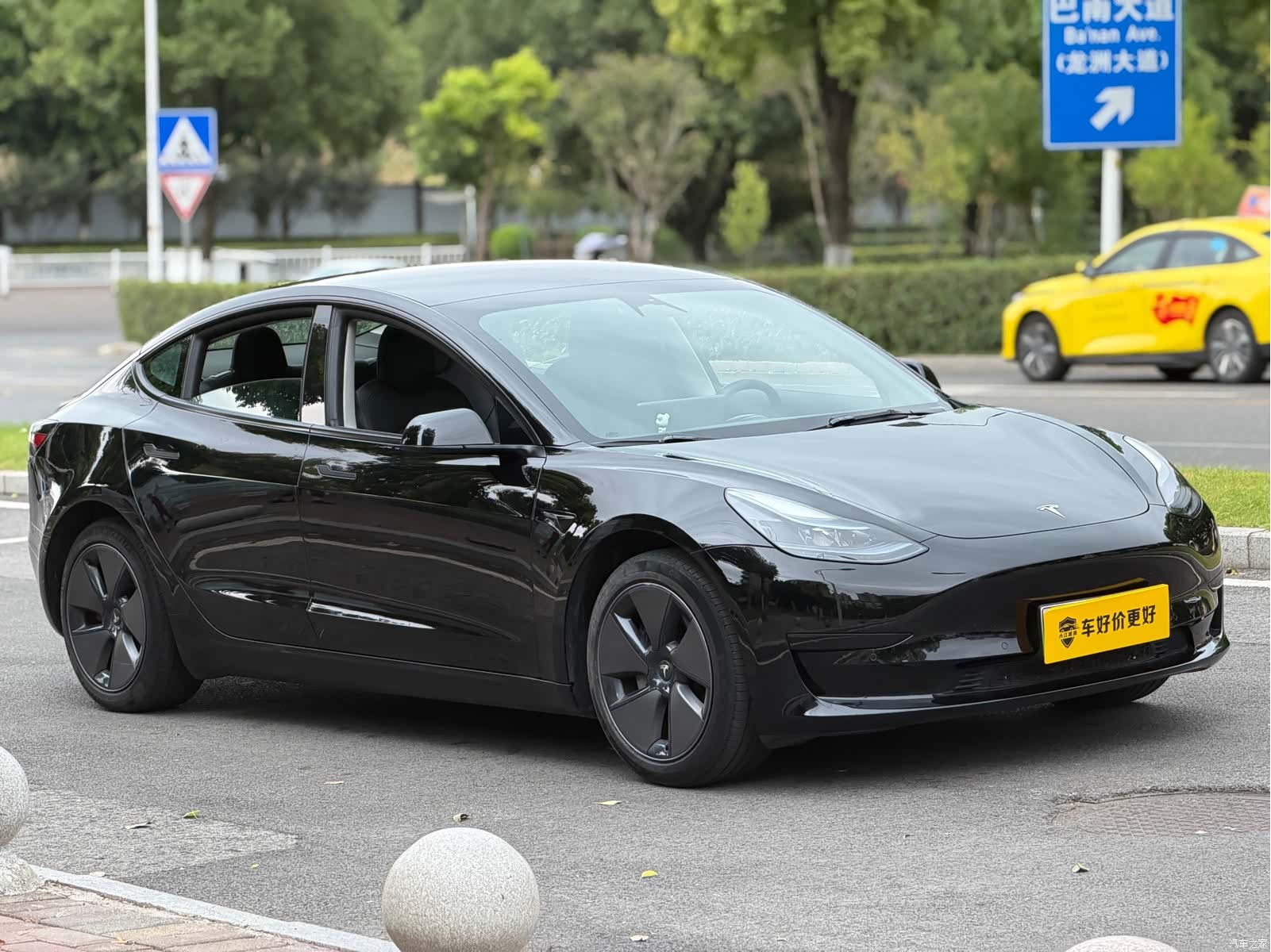 Tesla Model 3, 2023 3