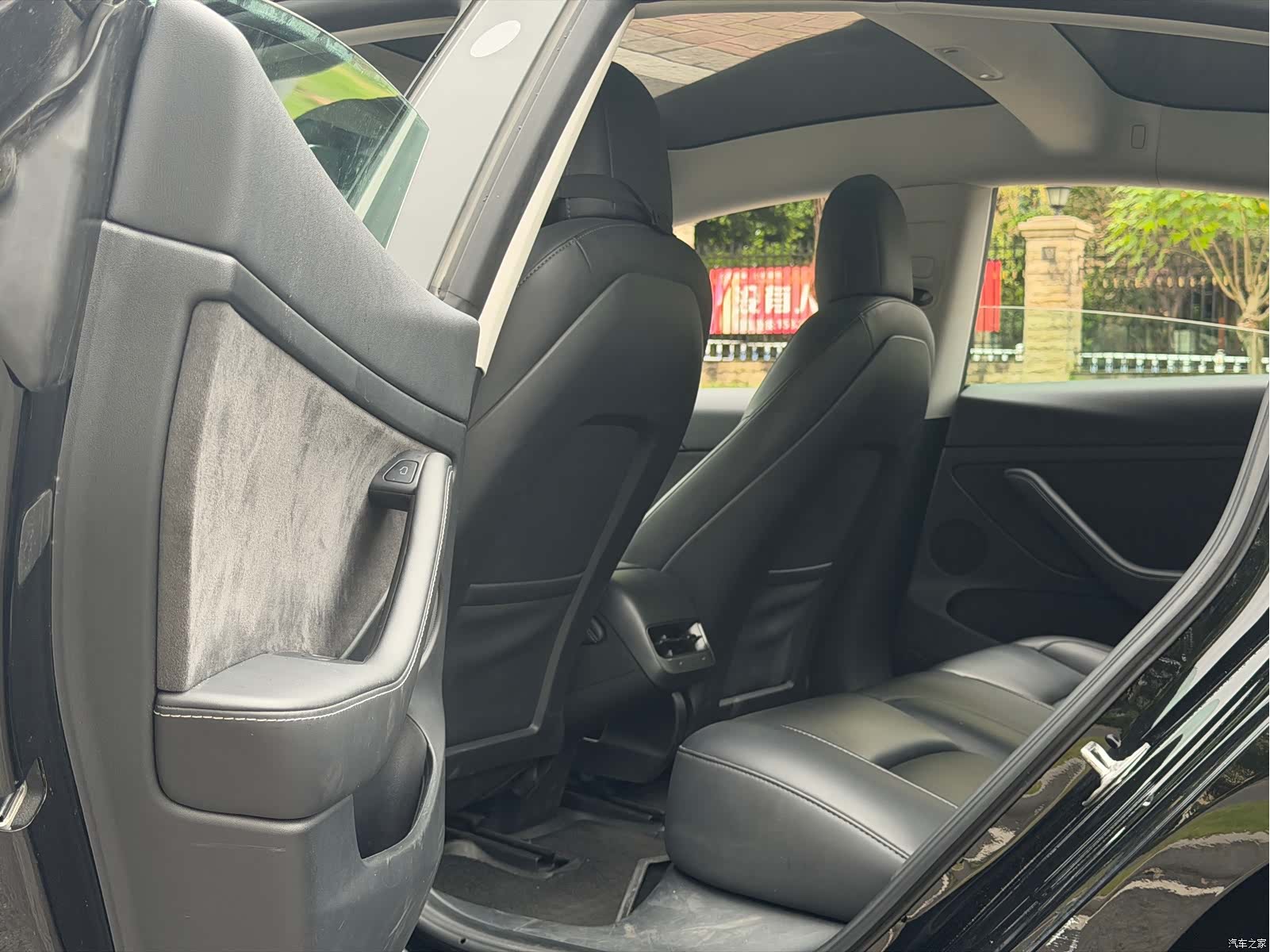 Tesla Model 3, 2023 9