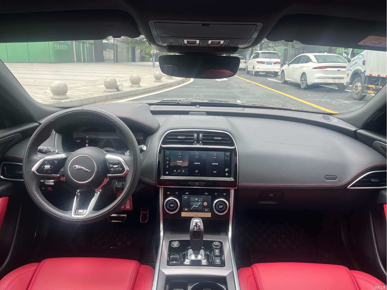 Land Rover XEL, 2023 26