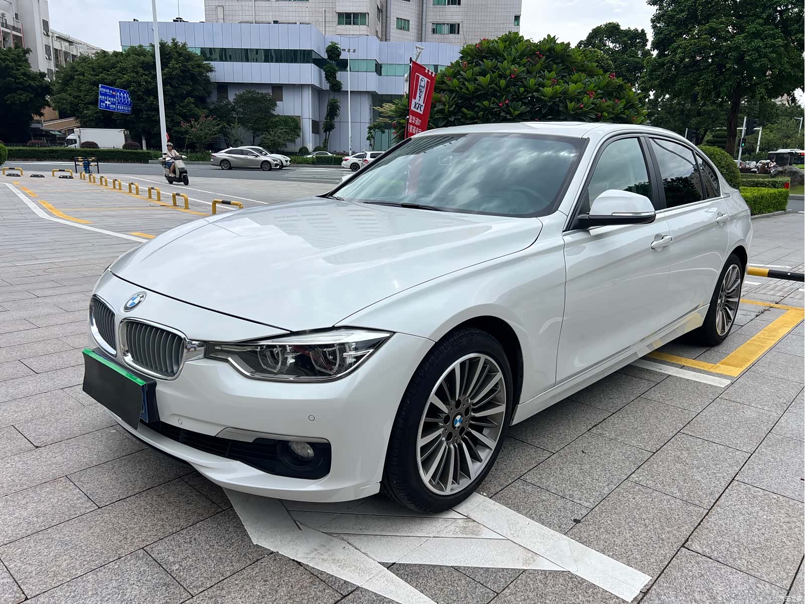 BMW 3 Series, 2019 1