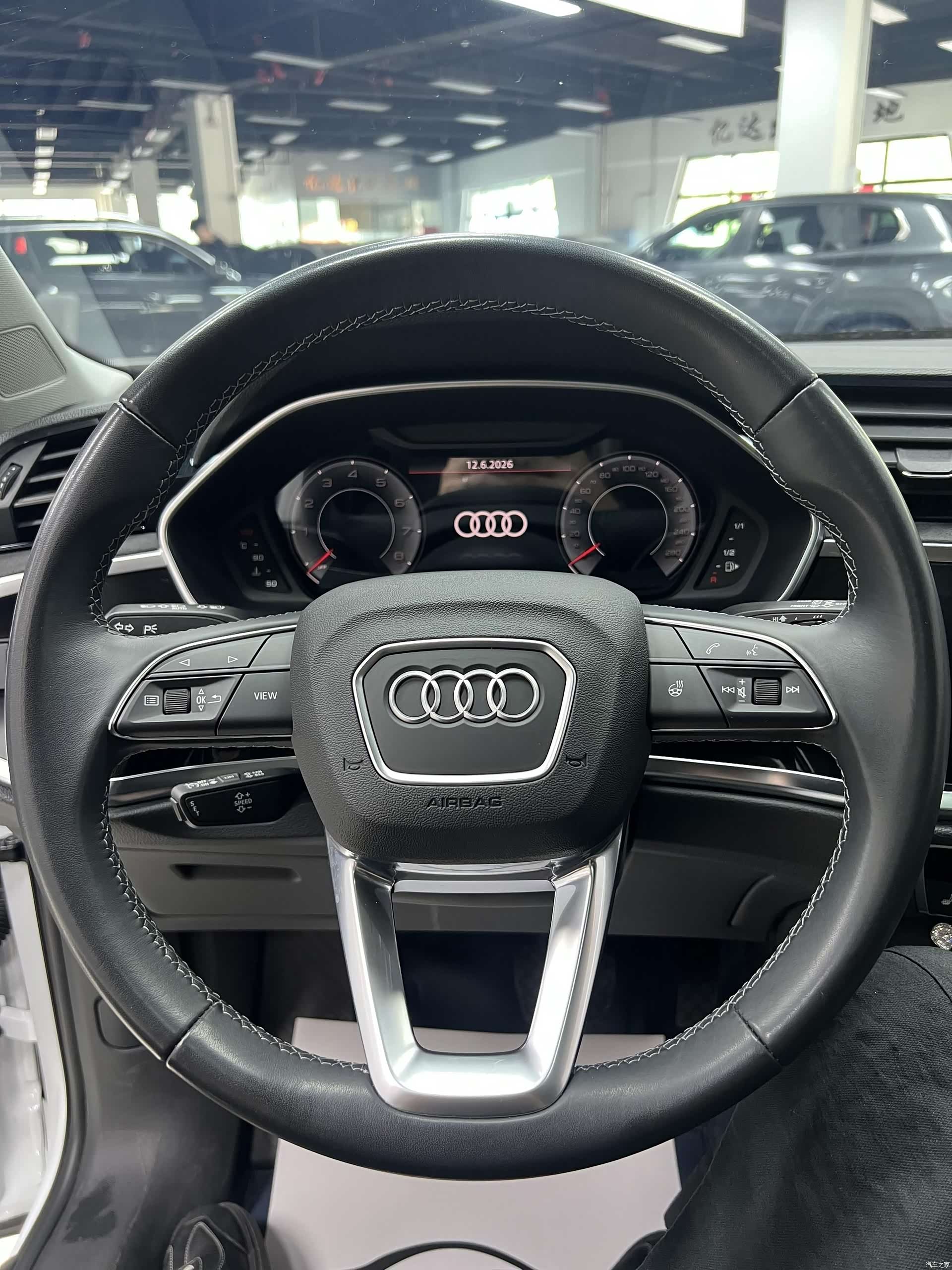 Audi Q3, 2023 23