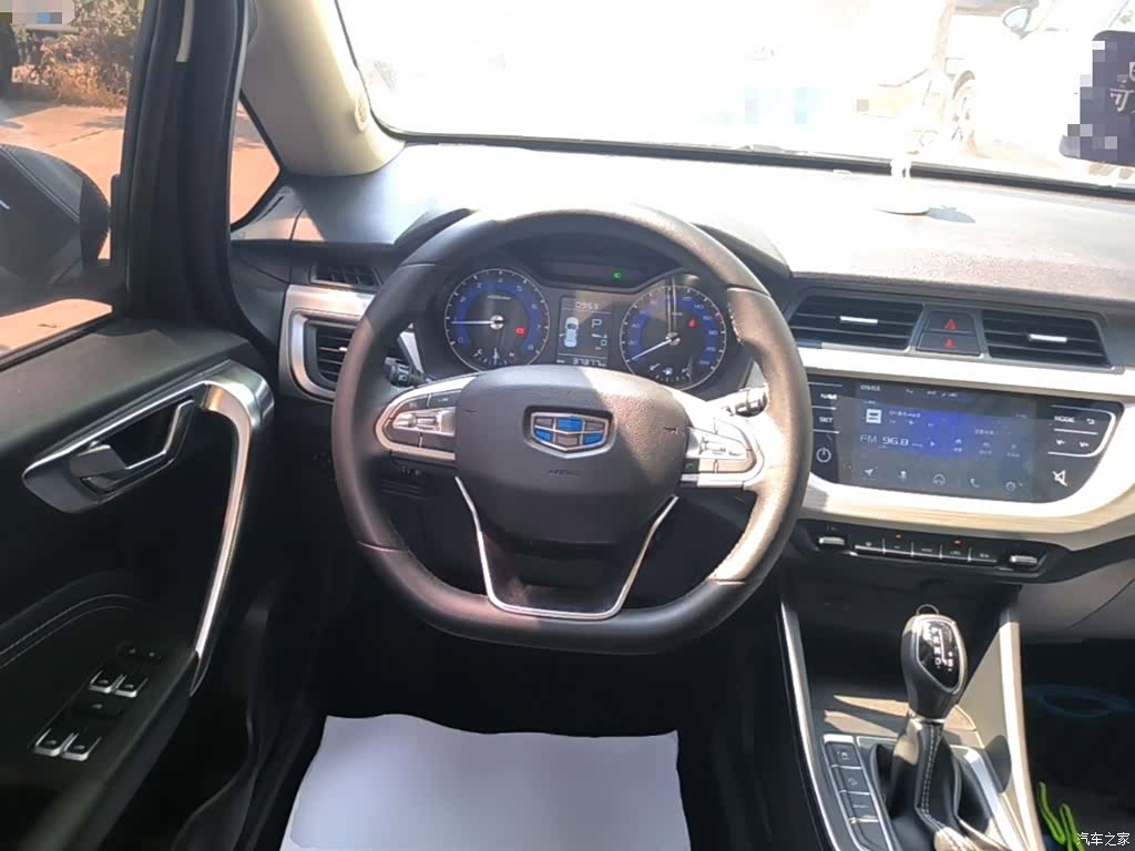 Geely X3, 2021 11