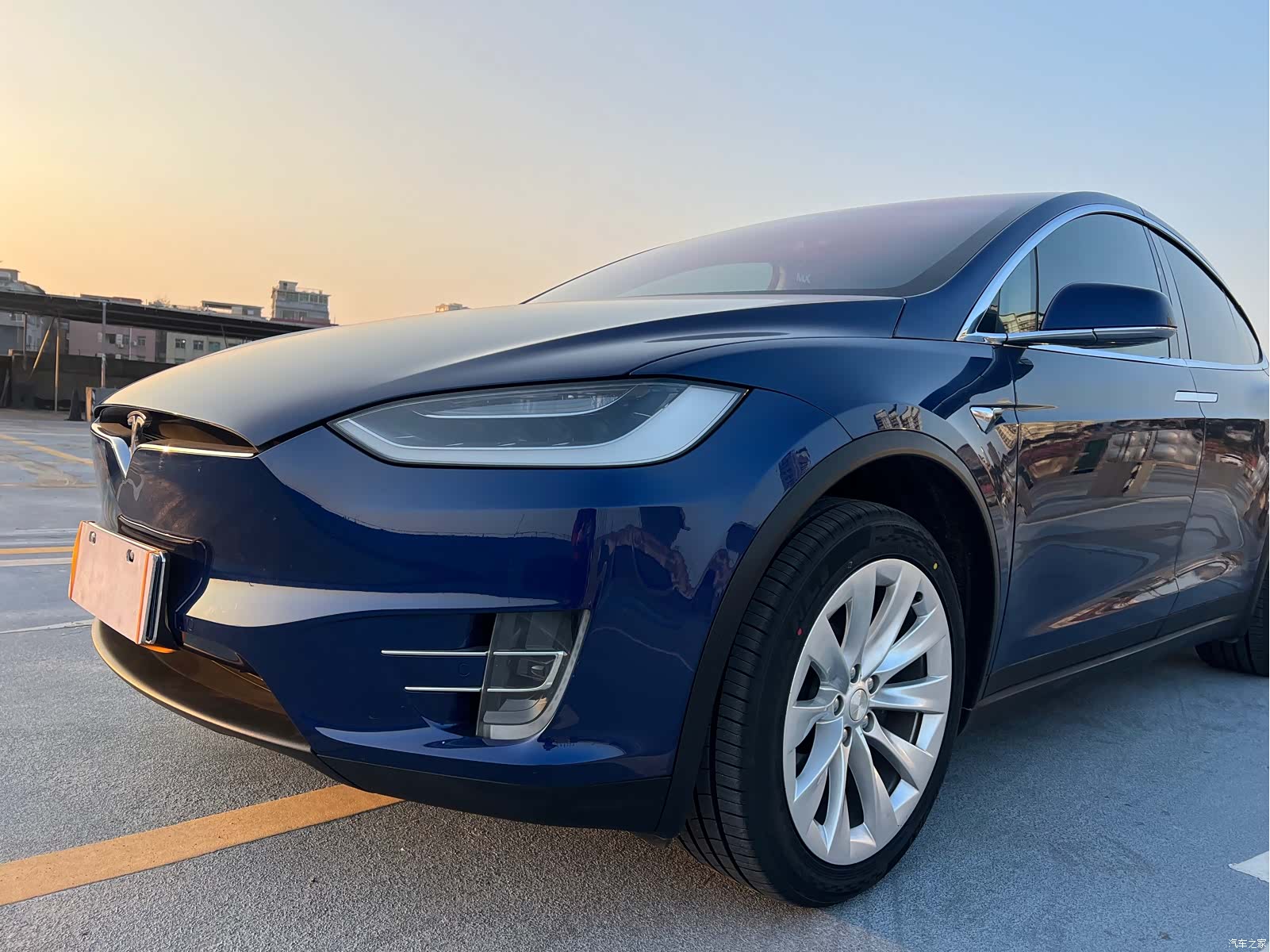 Tesla Model X, 2017 19