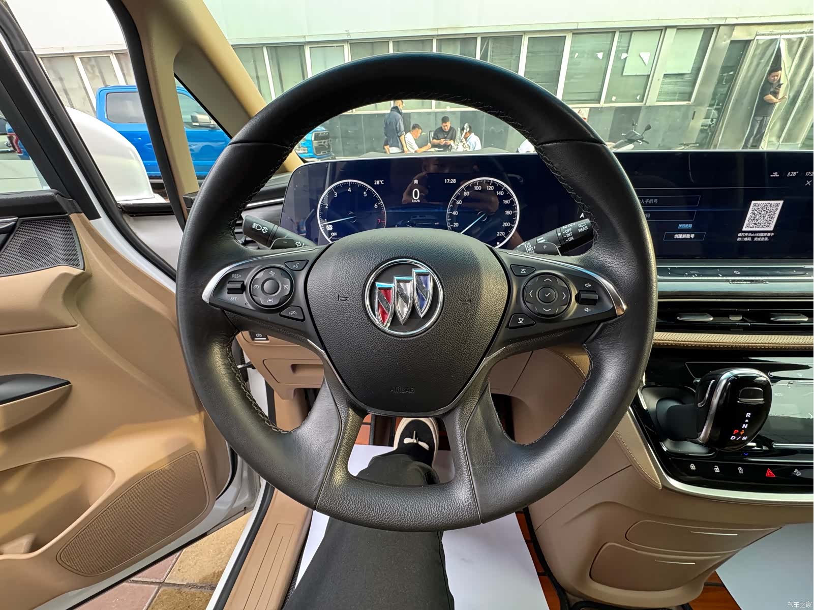 Buick GL8, 2021 6