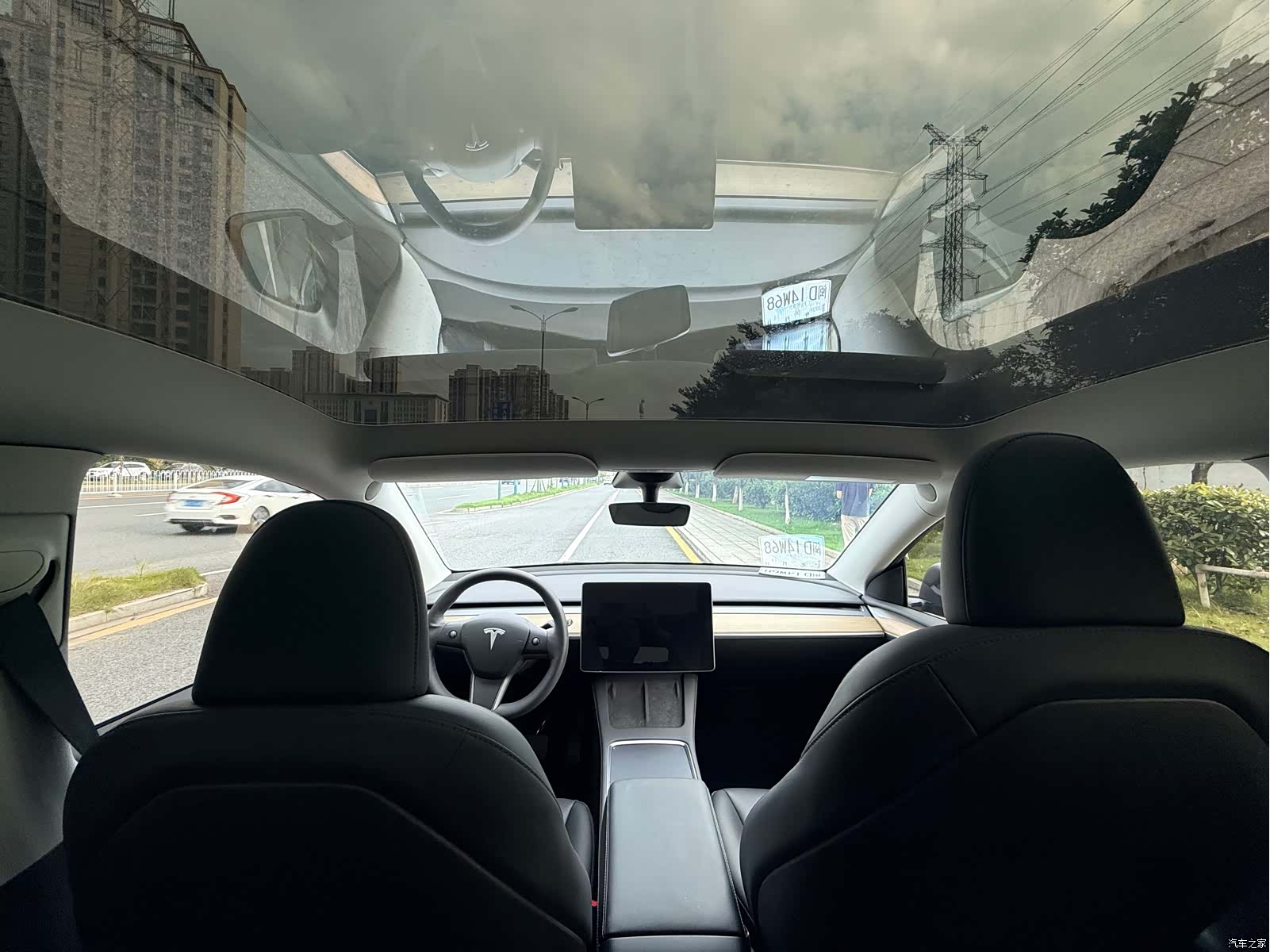 Tesla Model Y, 2022 16