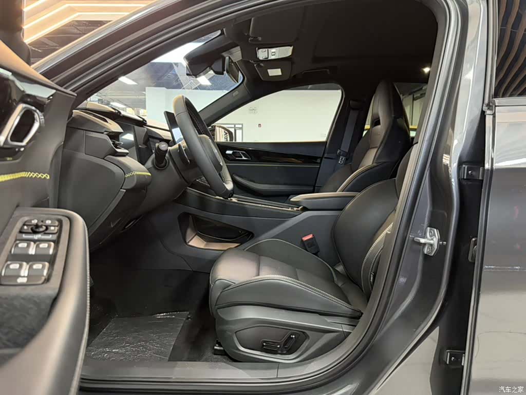 Lynk & Co 02, 2025 16