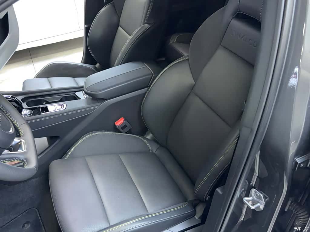 Lynk & Co 02, 2025 8
