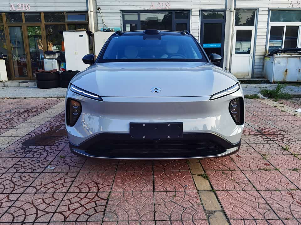 NIO ES6