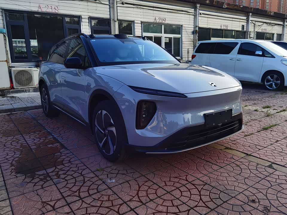 NIO ES6