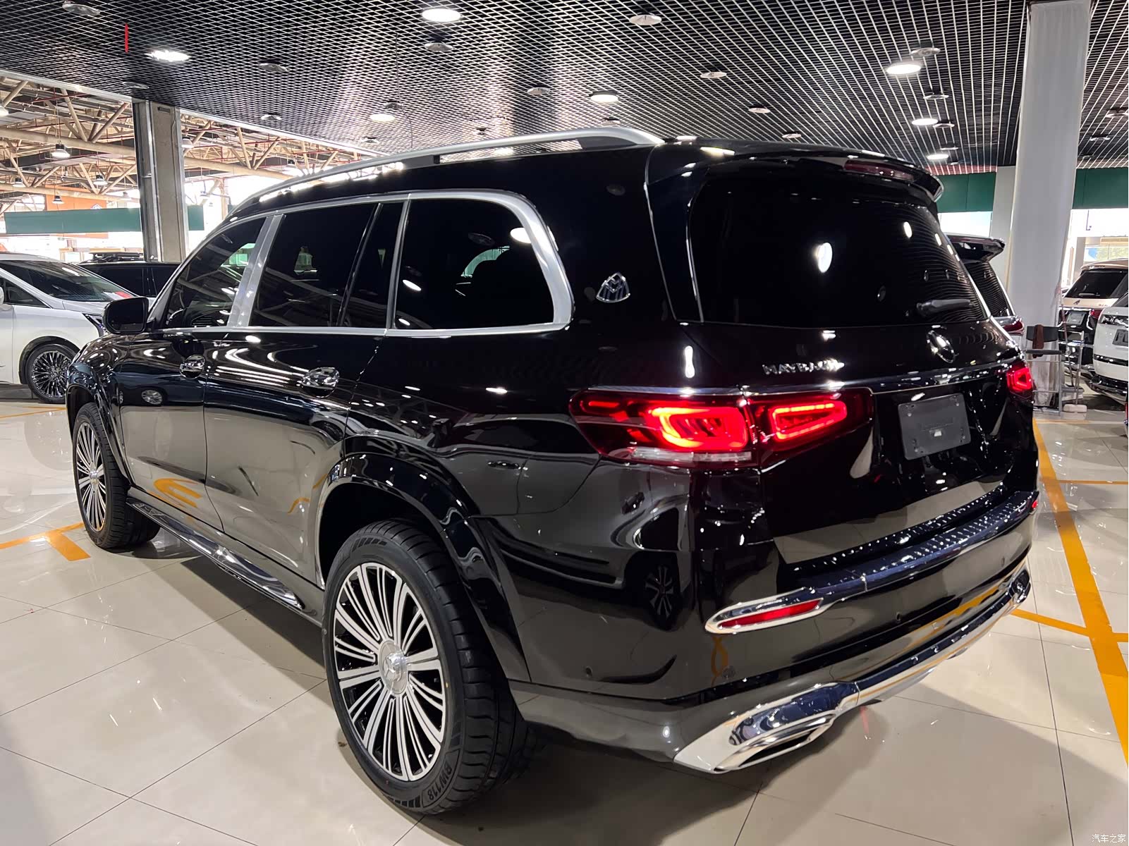 Maybach GLS, 2022 19
