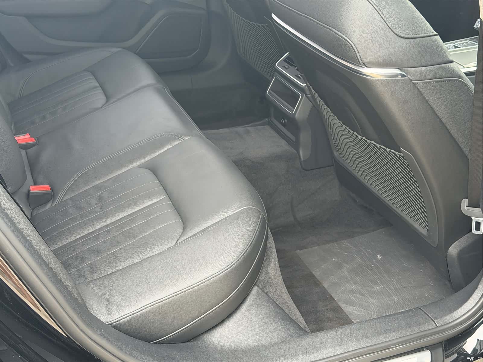 Audi A6L, 2020 12