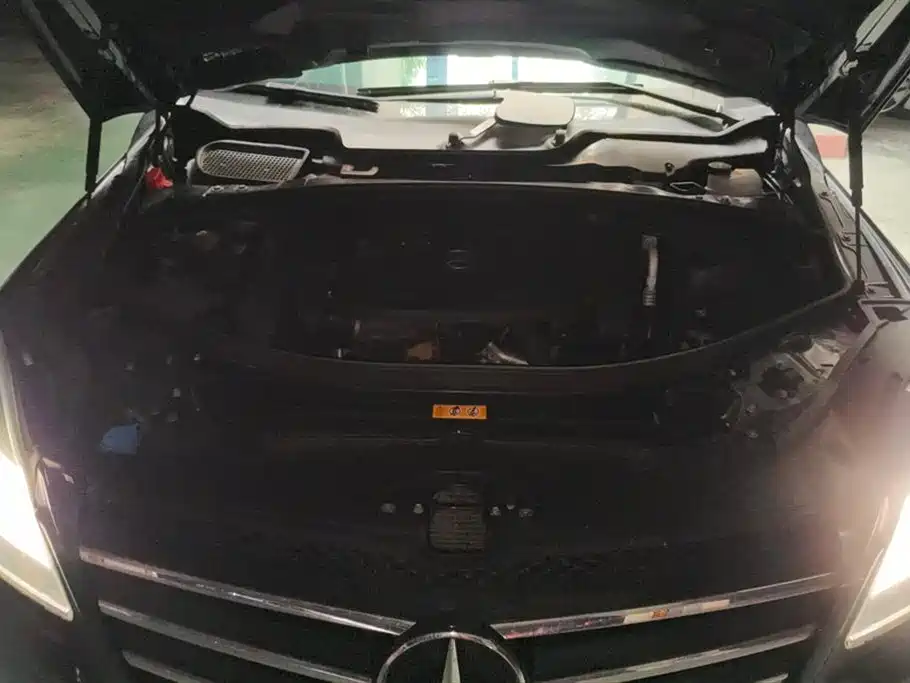 Mercedes-Benz R-class