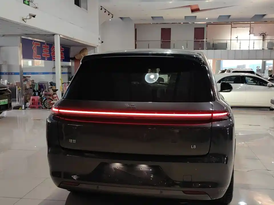 Li Auto Ideal L8