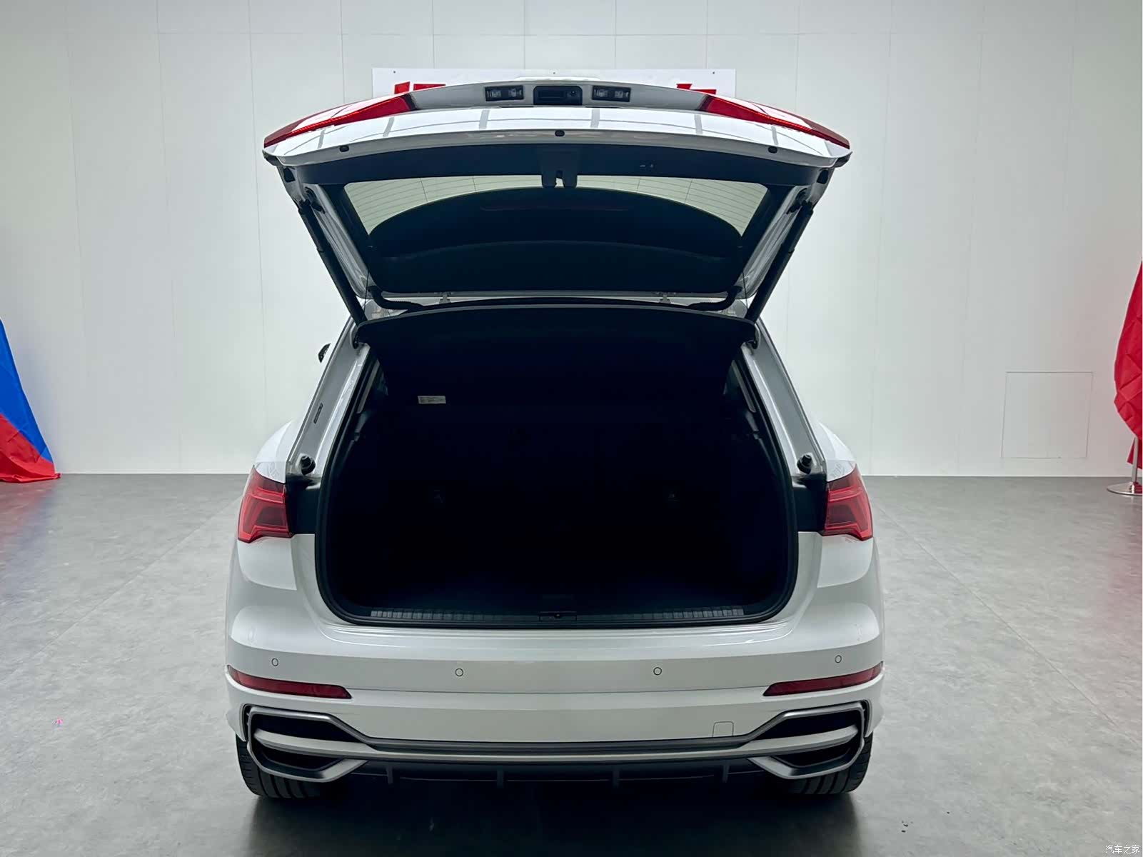 Audi Q3, 2023 20