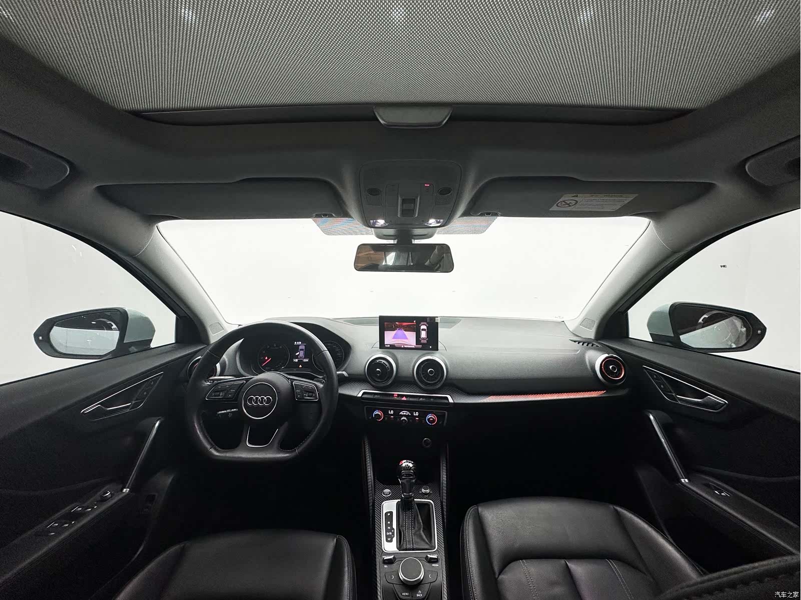 Audi Q2L, 2022 10