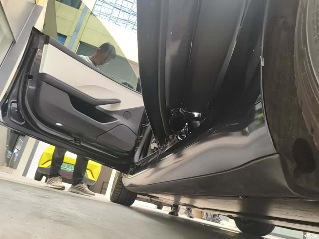 Tesla Model 3, 2024 22