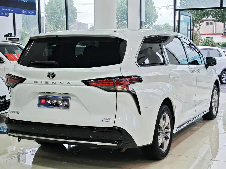 Toyota SIENNA