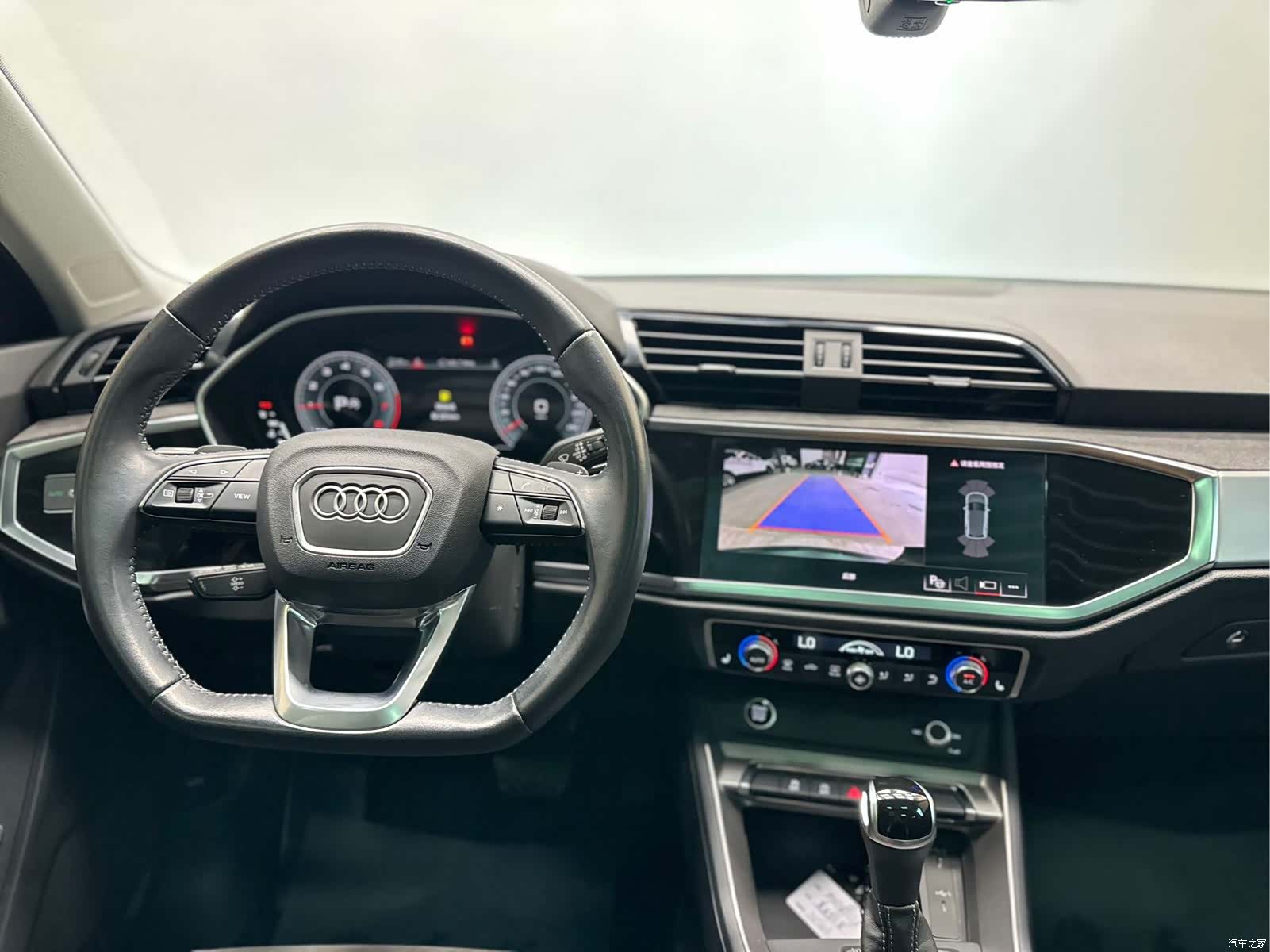 Audi Q3, 2023 19