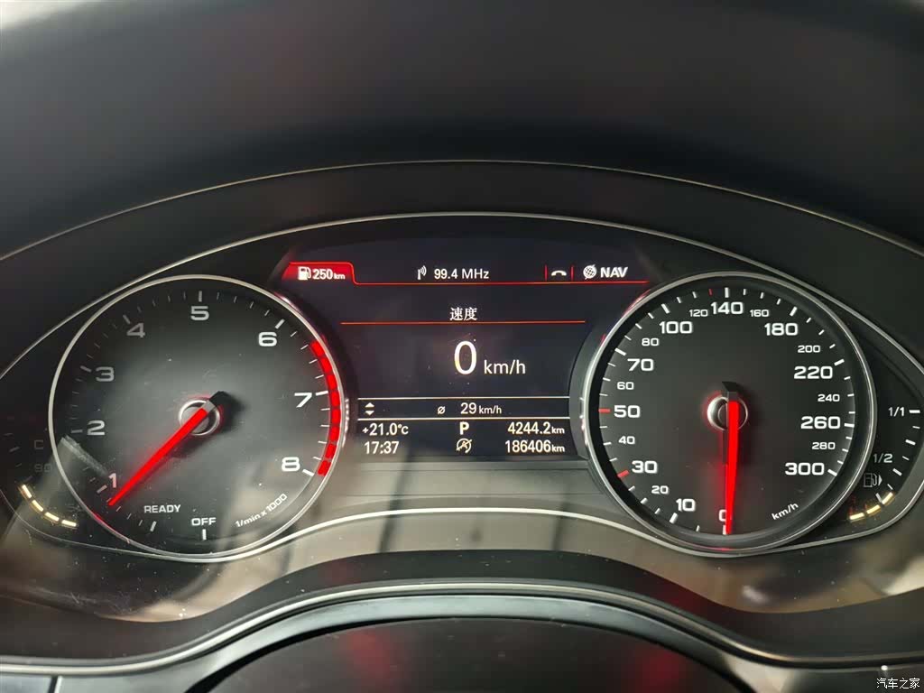 Audi A6L, 2018 4