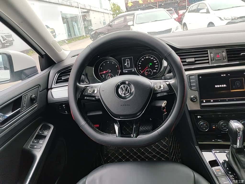 Volkswagen Lamando, 2018 11