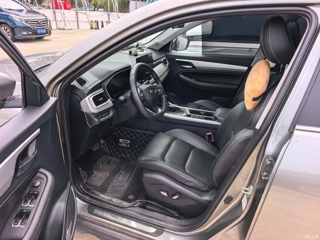 Geely X6, 2020 9