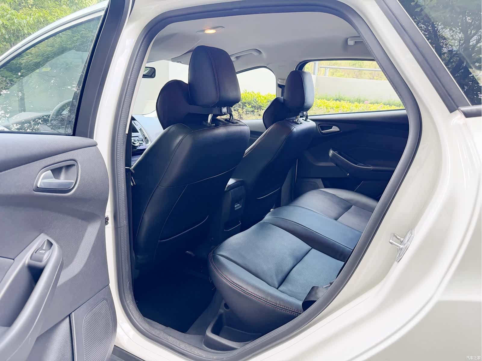 Ford Focus, 2018 7