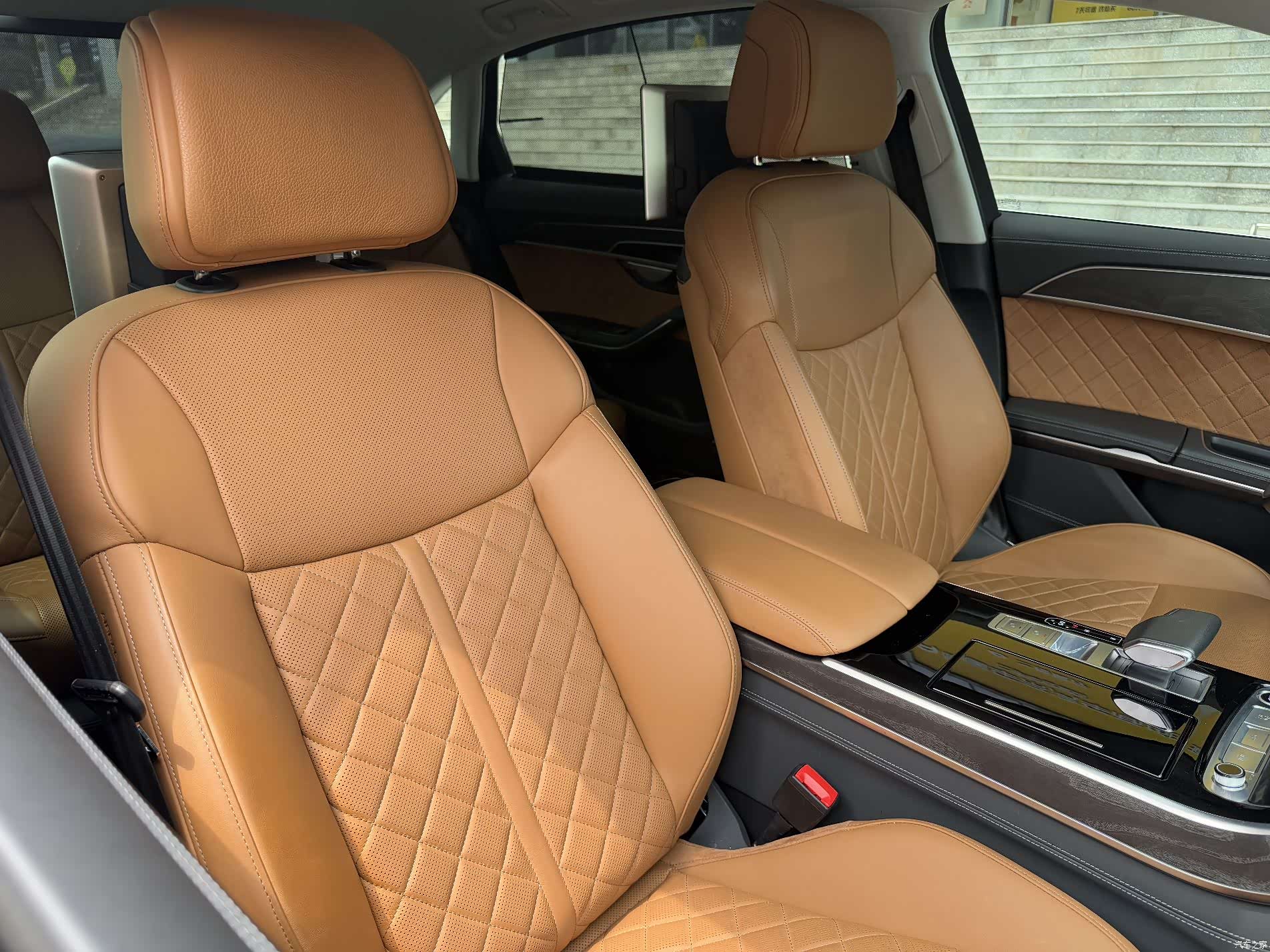 Audi A8L, 2022 11