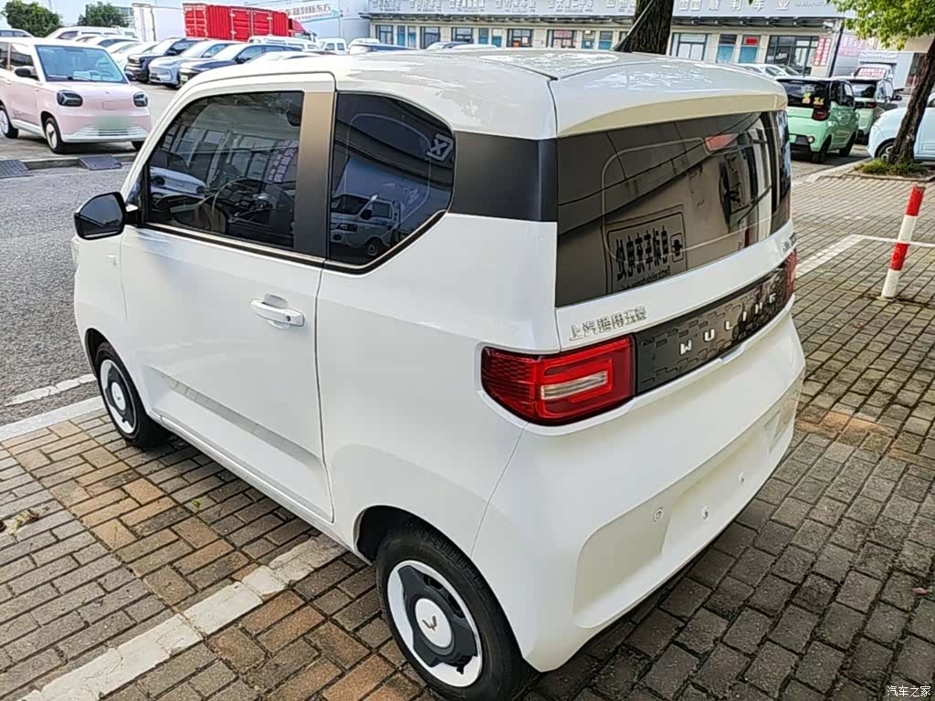 Wuling MINIEV, 2023 все фото