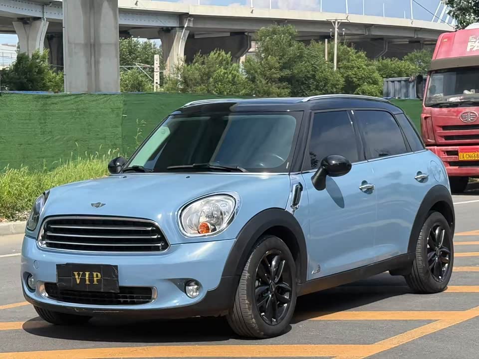 MINI COUNTRYMAN