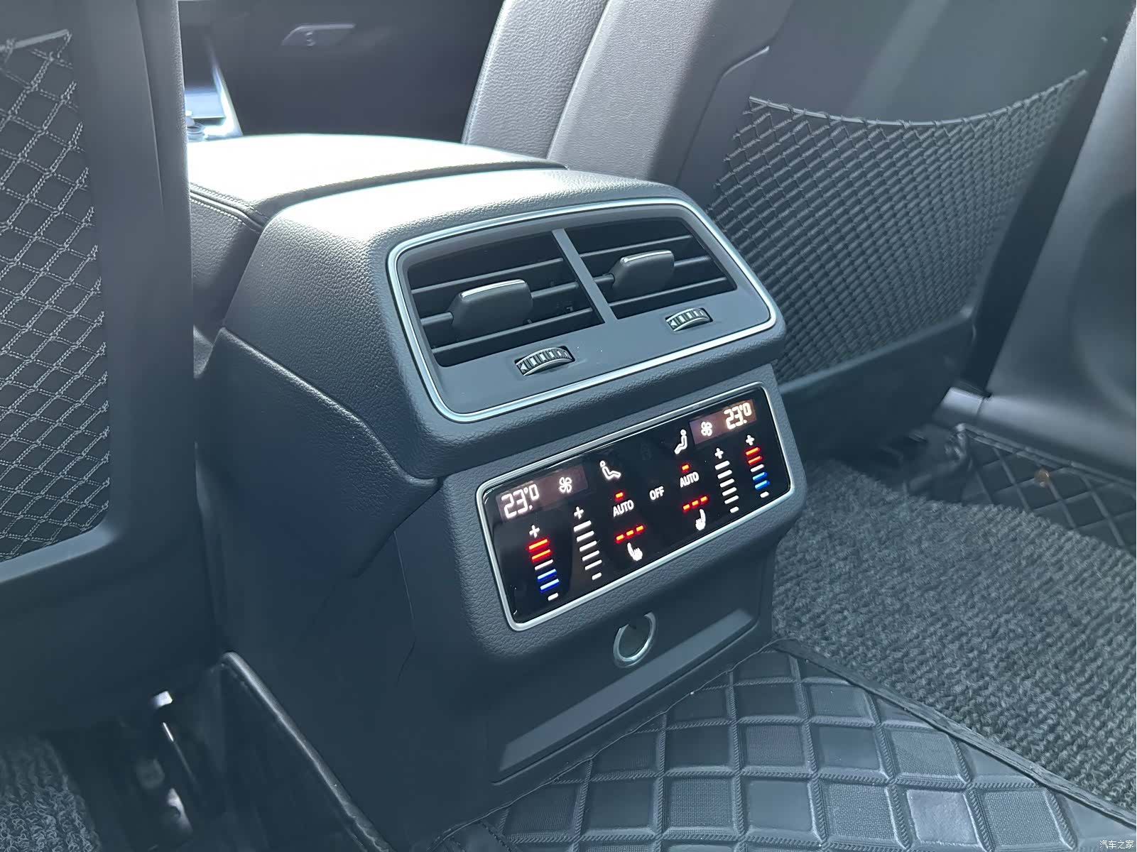 Audi A6L, 2020 15