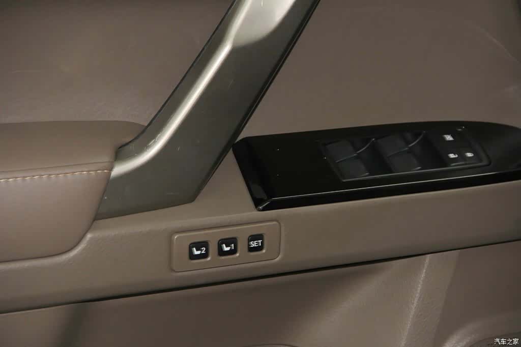 Lexus GX, 2019 21