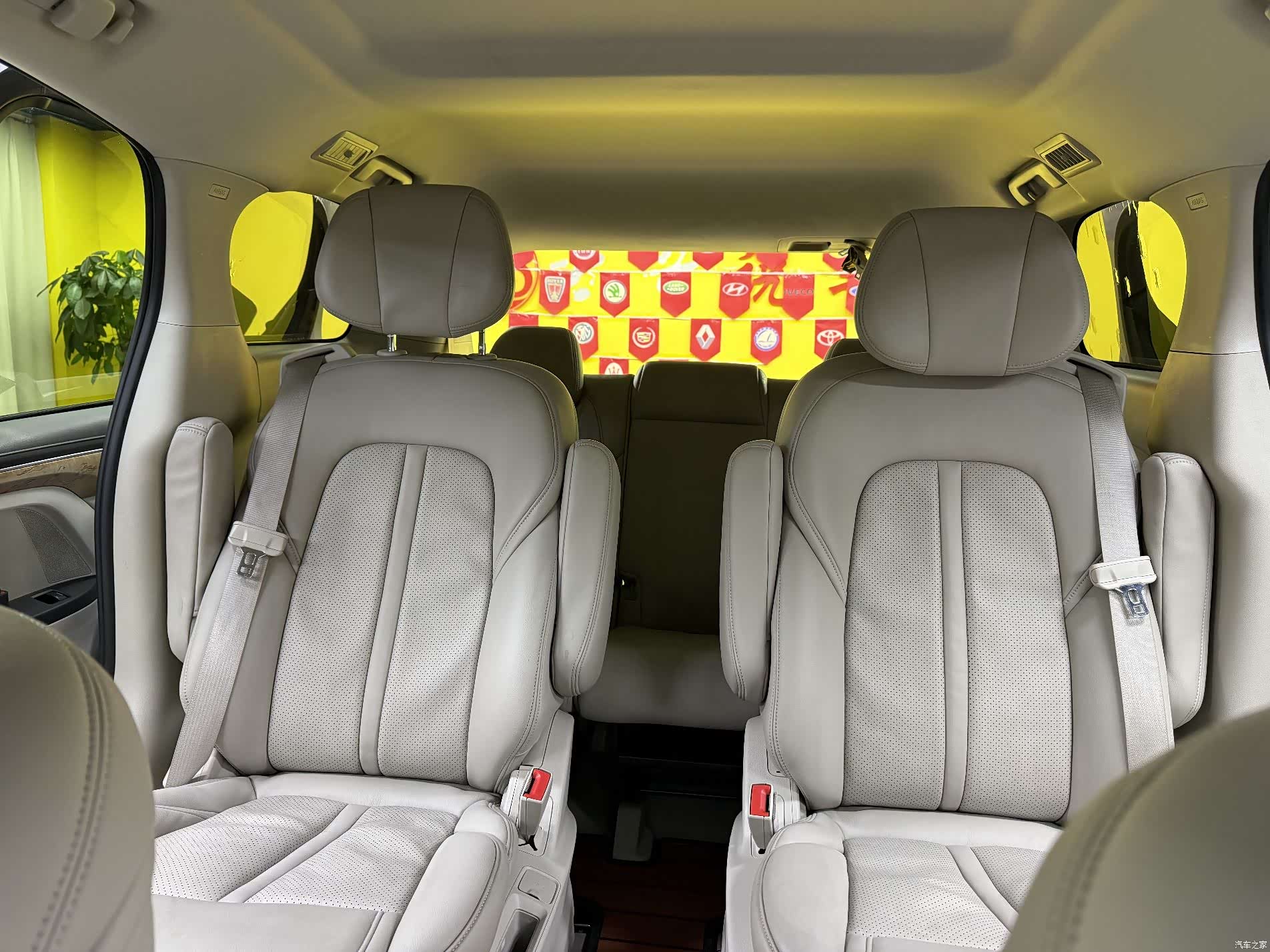Buick GL8, 2017 22