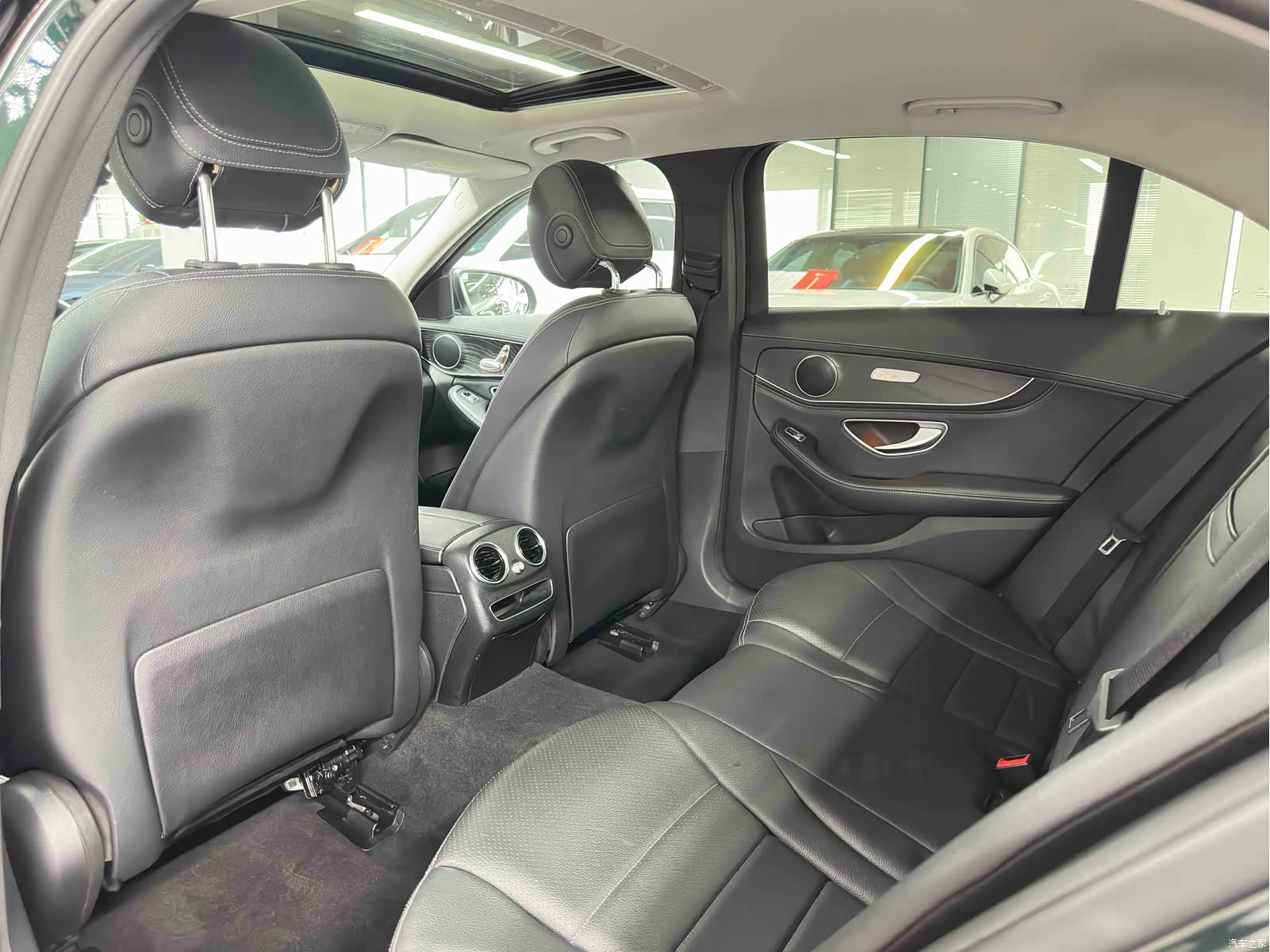 Mercedes-Benz C-Class, 2019 21