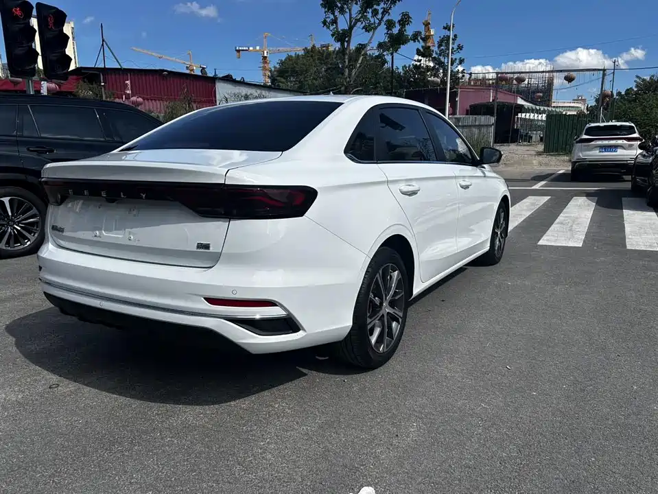 Geely Emgrand