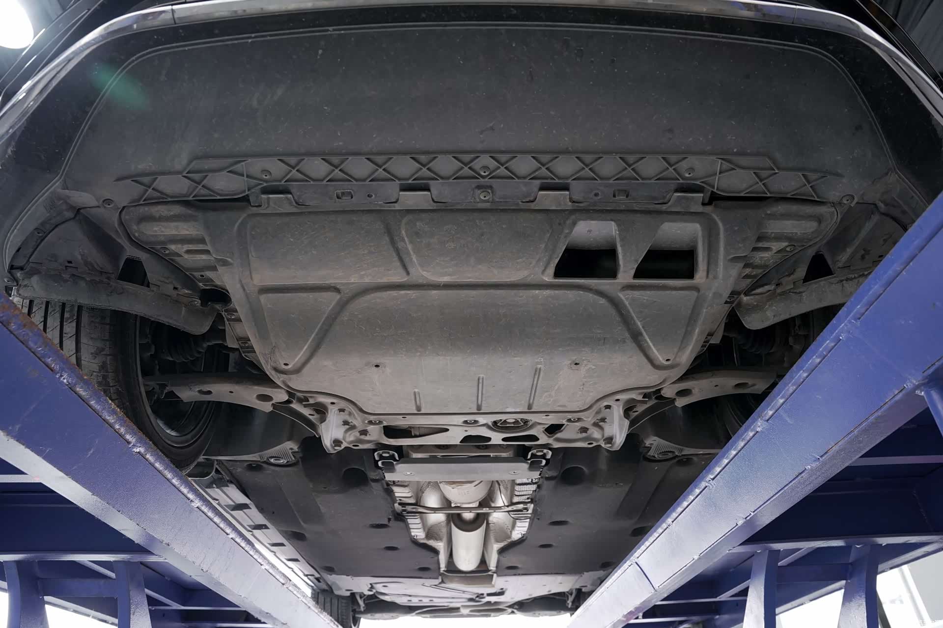 Volkswagen Magotan, 2023 29