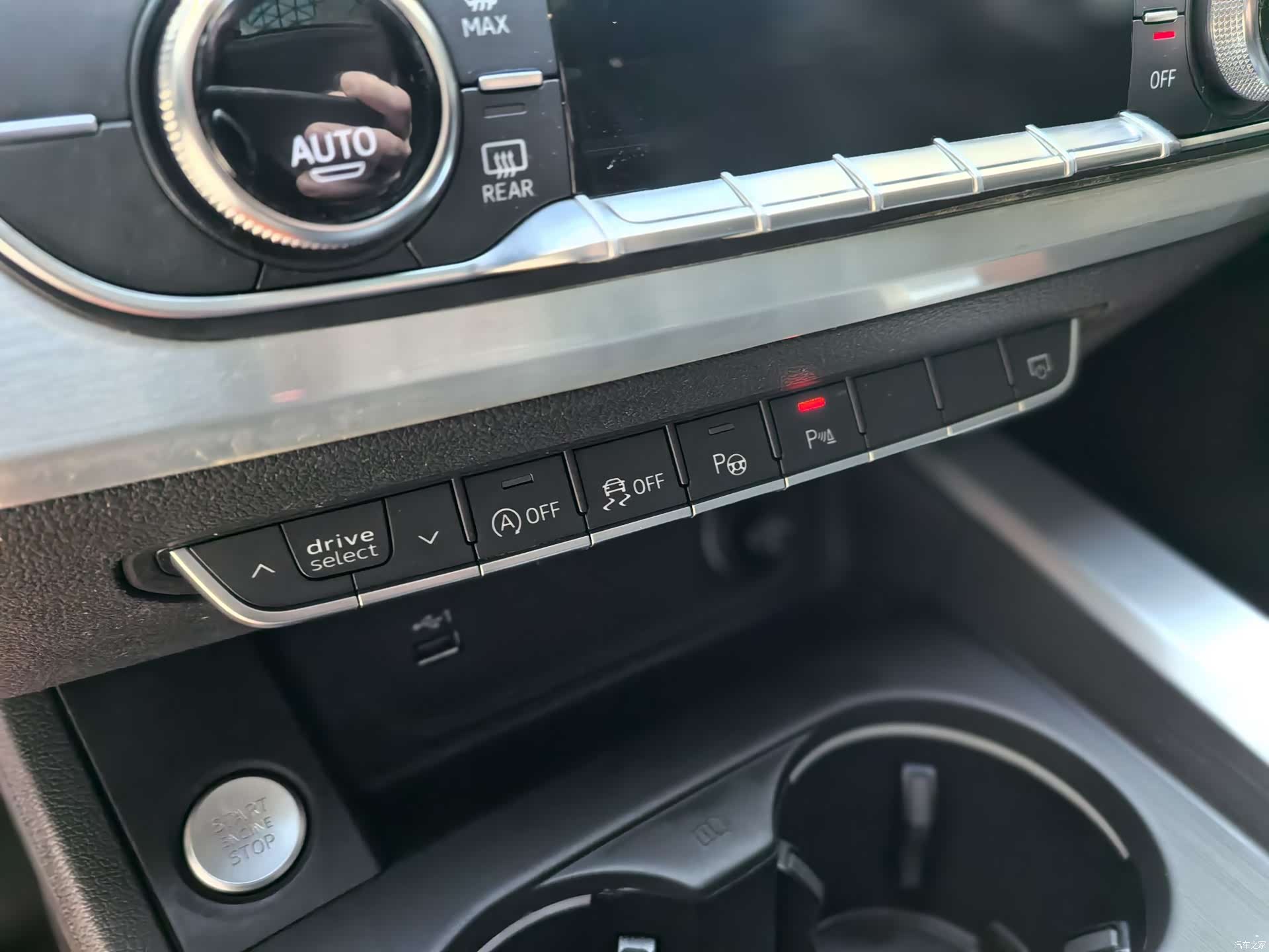 Audi A4L, 2019 9