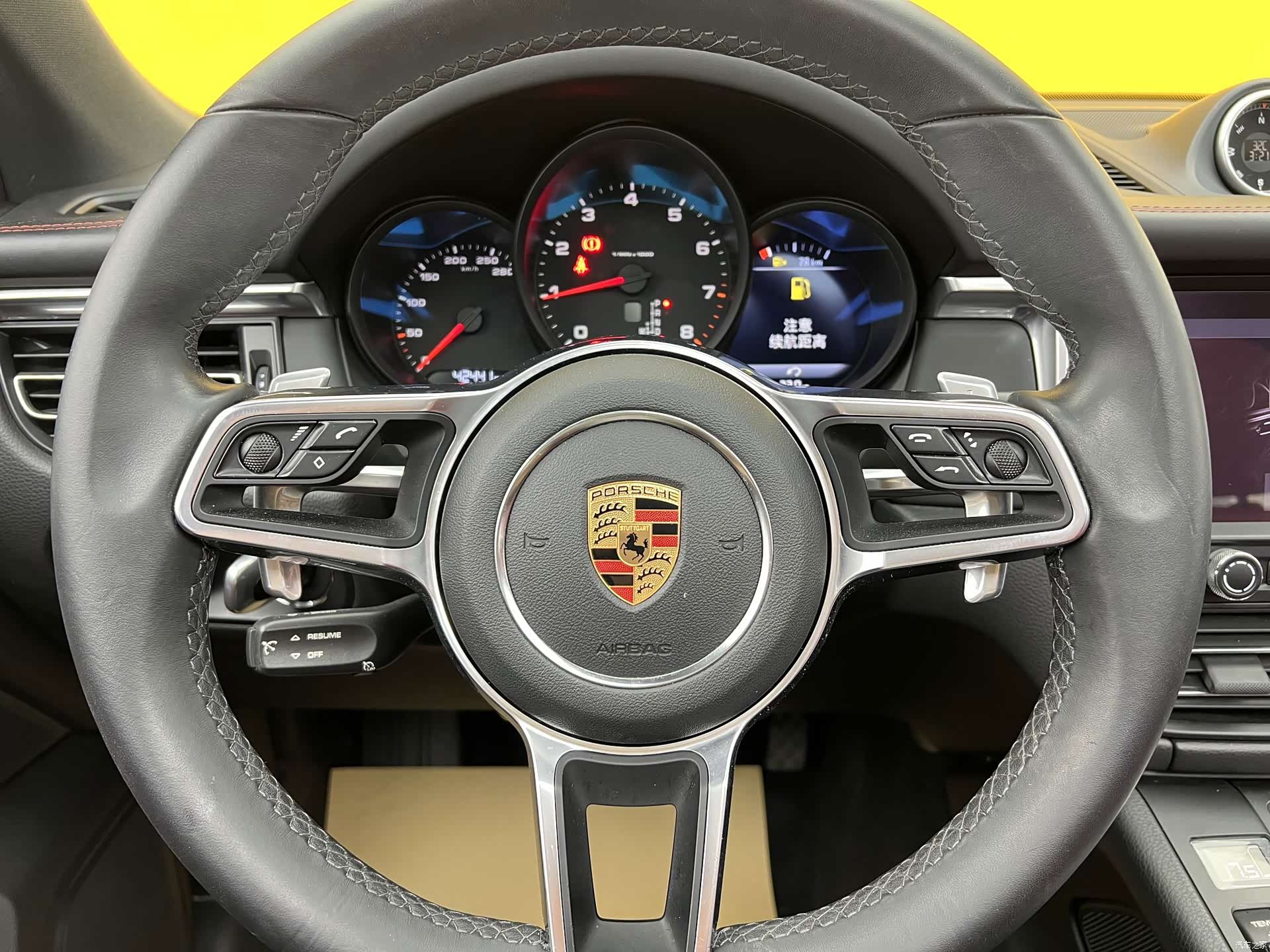 Porsche Macan, 2019 10