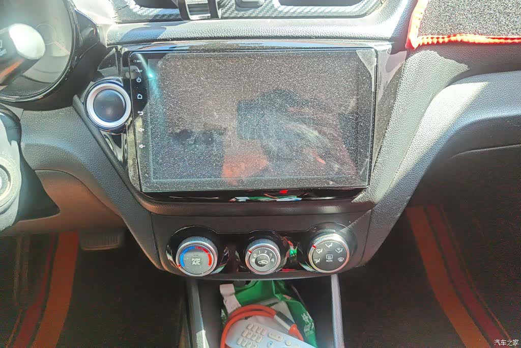Kia K2, 2015 13