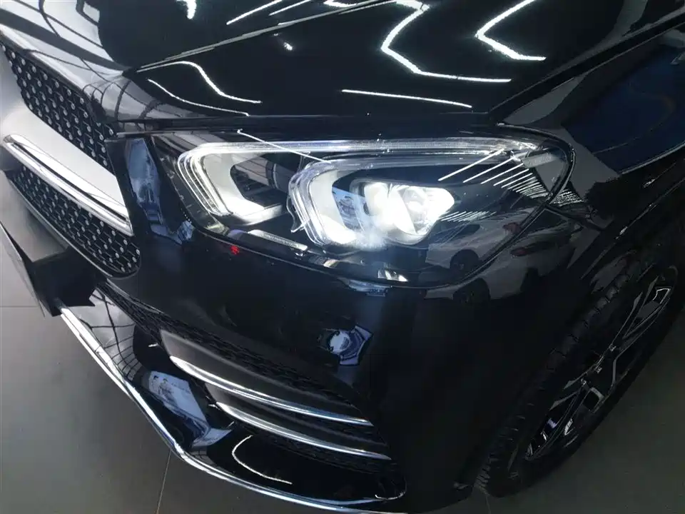 Mercedes-Benz GLE Mercedes-Benz GLE
