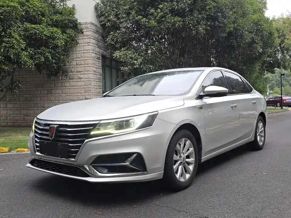 Roewe i6