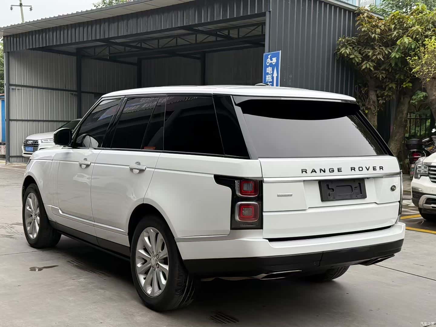 Land Rover Range Rover, 2013 7