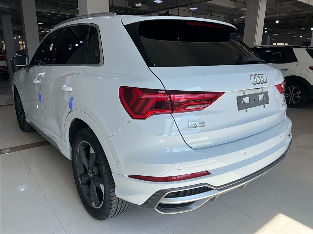 Audi Q3, 2023 6